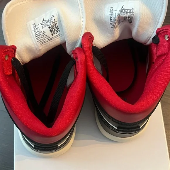 Women’s Nike Air Jordan 1 Mid Black and Red Sneakers BQ6472-061 (Red Panda) - Picture 10 of 13